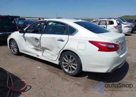 2017 Nissan Altima 3.5 Sl z USA, uszkodzony, nr VIN 1N4BL3AP2HC127703